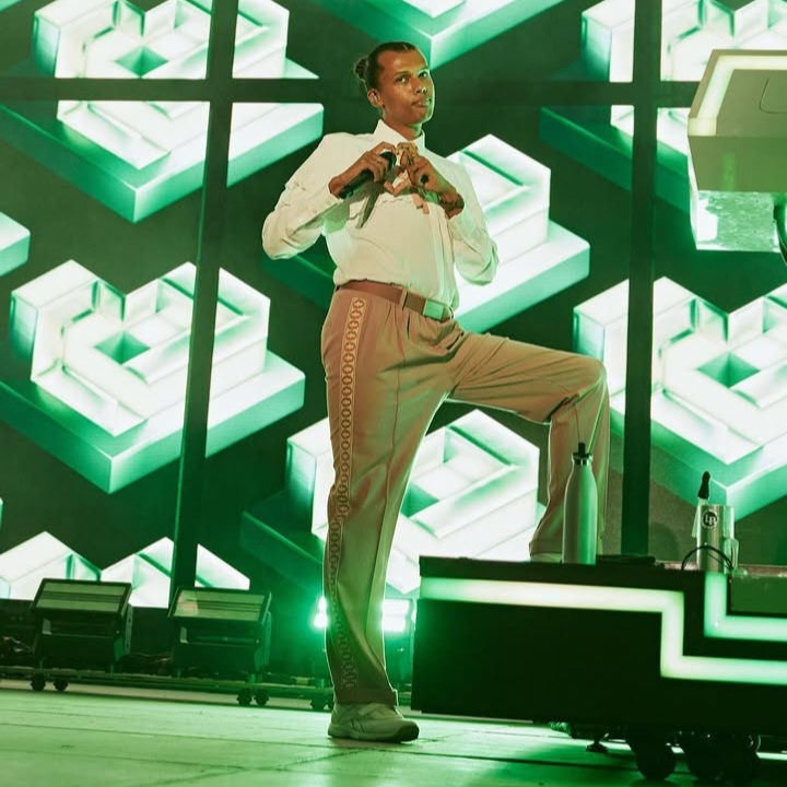 دانلود آهنگ Stromae Papaoutai دانلود آهنگ Stromae Papaoutai